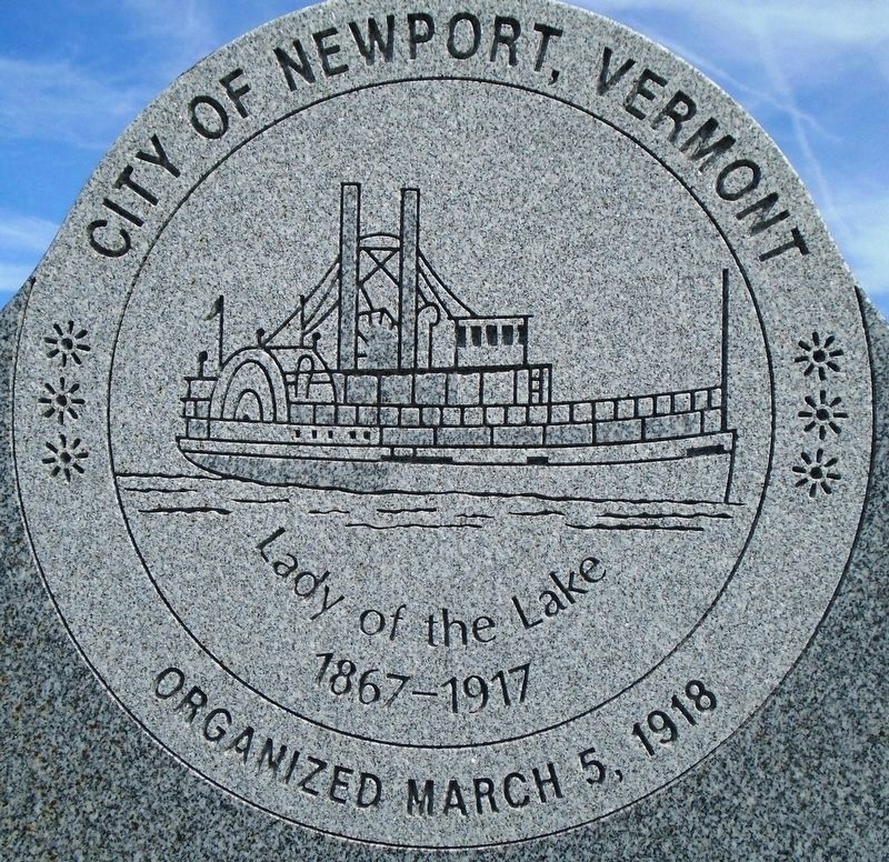 <i>Lady of the Lake</i> Steamboat Centerpiece on City of Newport Seal image. Click for full size.
