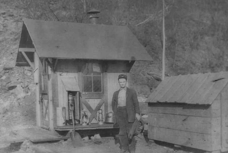 Marker detail: Watchman at Watchbox LG-27, with tools image. Click for full size.