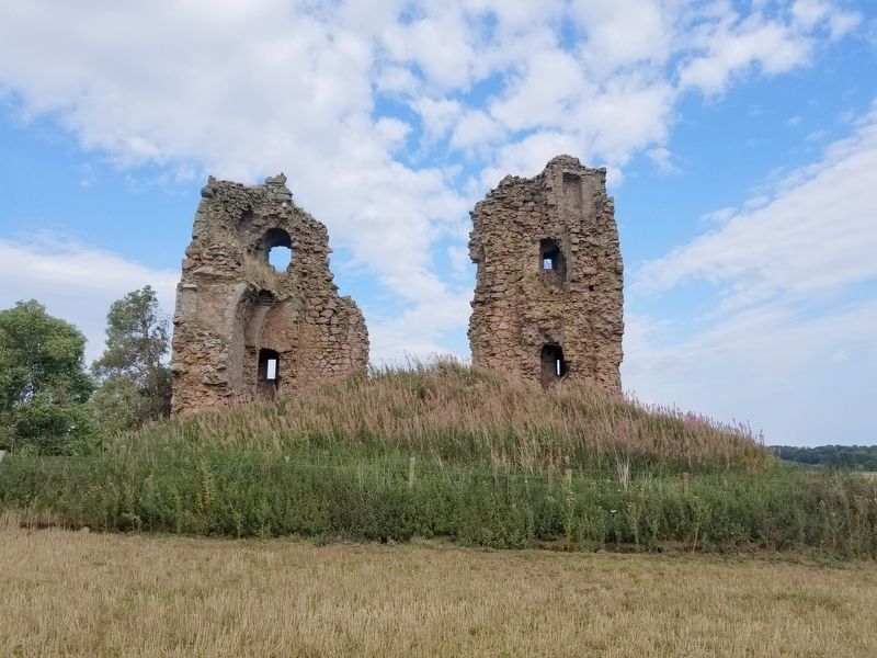 Ruins of Fedderate Castle. Click for full size. Ruins of Fedderate Castle image. Click for full size.