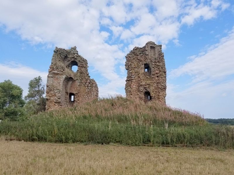 Ruins of Fedderate Castle image. Click for full size.