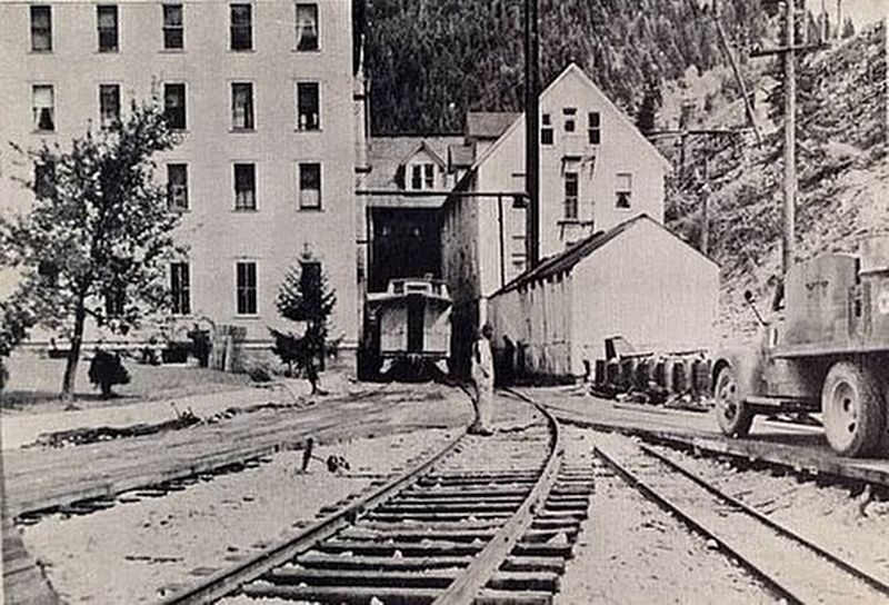 Tiger Hotel, Burke, Idaho image. Click for full size.