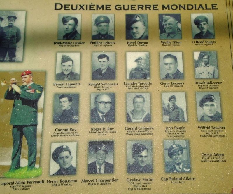WWII Service Members on Disraeli se souvient Marker image. Click for full size.