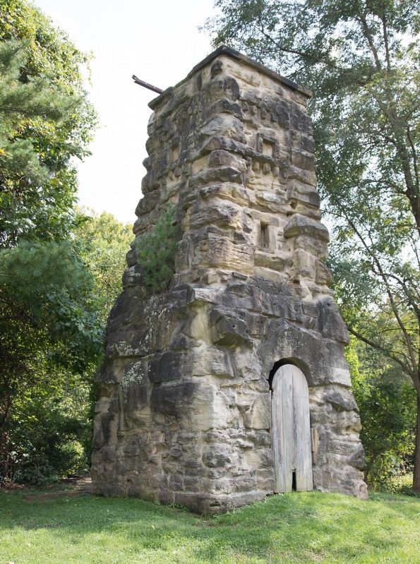 Rightmost Stone Water Tower image. Click for full size.