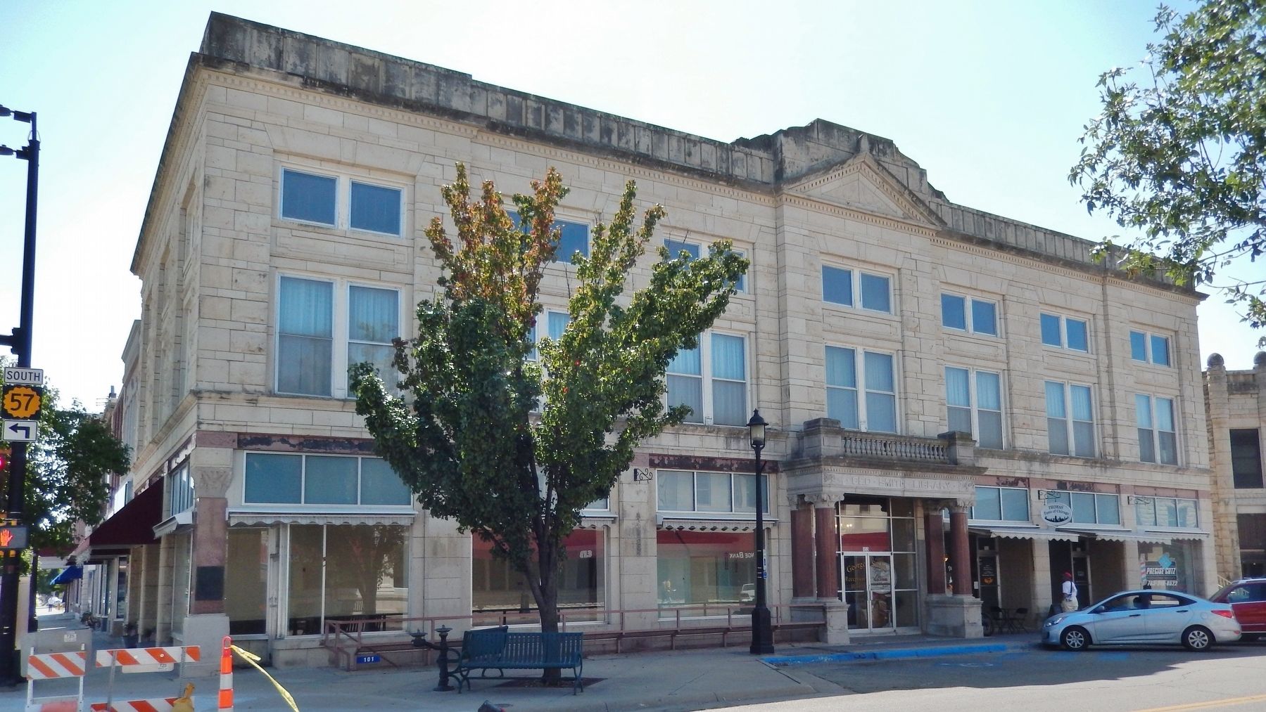 George Smith Library (<i>front view from 7th street; marker visible at far left</i>). Click for full size. George Smith Library (<i>front view from 7th street; marker visible at far left</i>) image. Click for full size.