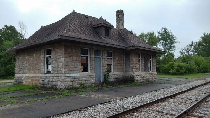 Harrisville Depot (<i>rear view & tracks</i>) image. Click for full size.