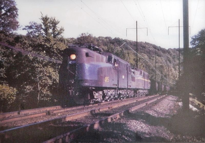 Marker detail: locomotive image. Click for full size.
