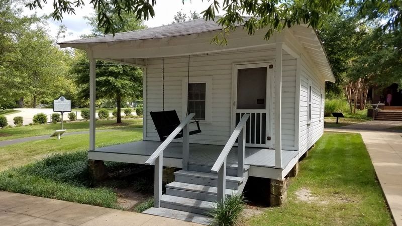 The Birthplace of Elvis Presley image. Click for full size.