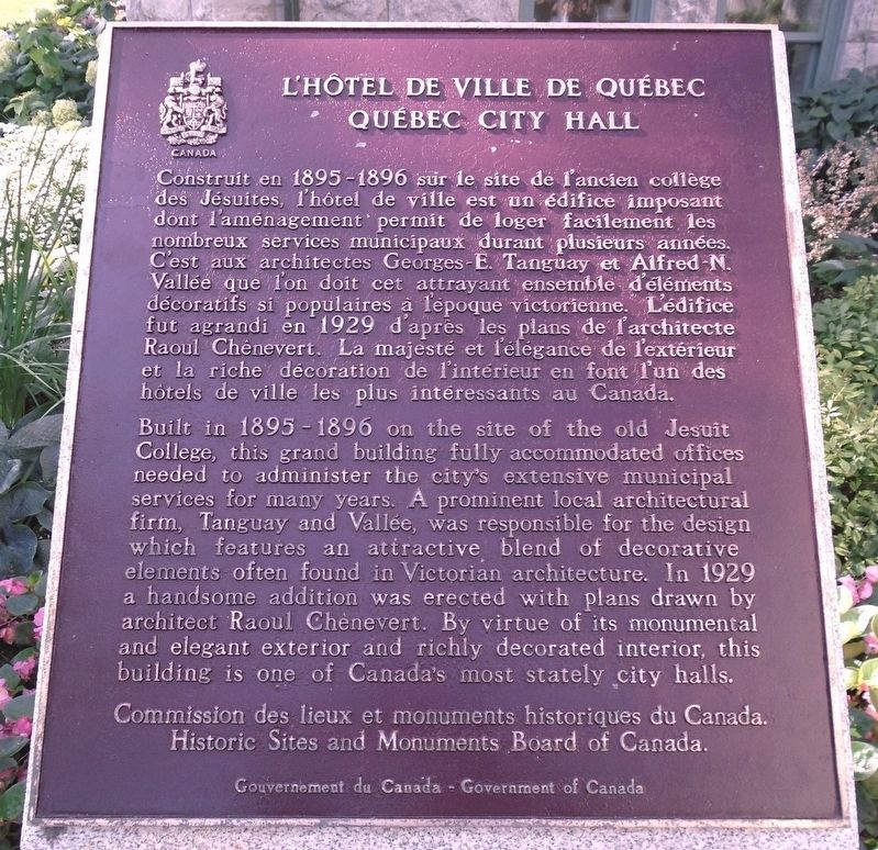 L'h�tel de Ville de Qu�bec / Qu�bec City Hall Marker image. Click for full size.