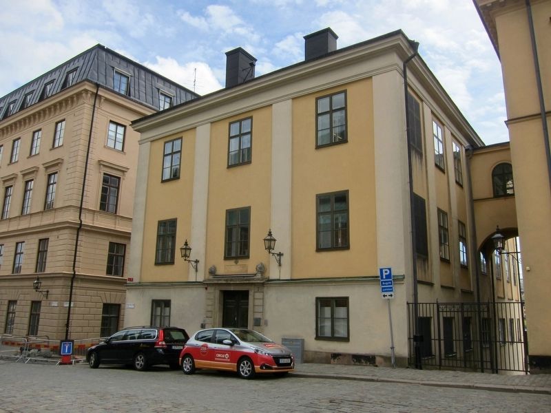 Östra Gymnasiehuset / Eastern High School building Marker - wide view. Click for full size. Östra Gymnasiehuset / Eastern High School building Marker - wide view image. Click for full size.