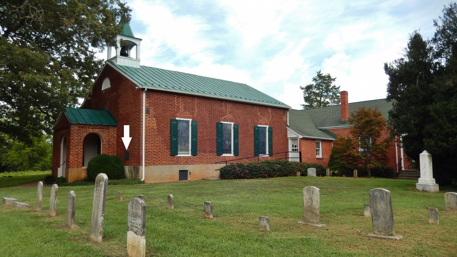 St. Mark's Episcopal Church (<i>south side view; marker visible near front corner</i>) image. Click for full size.