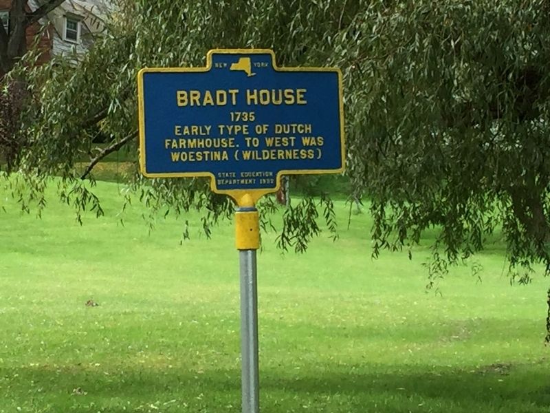 Bradt House Marker image. Click for full size.