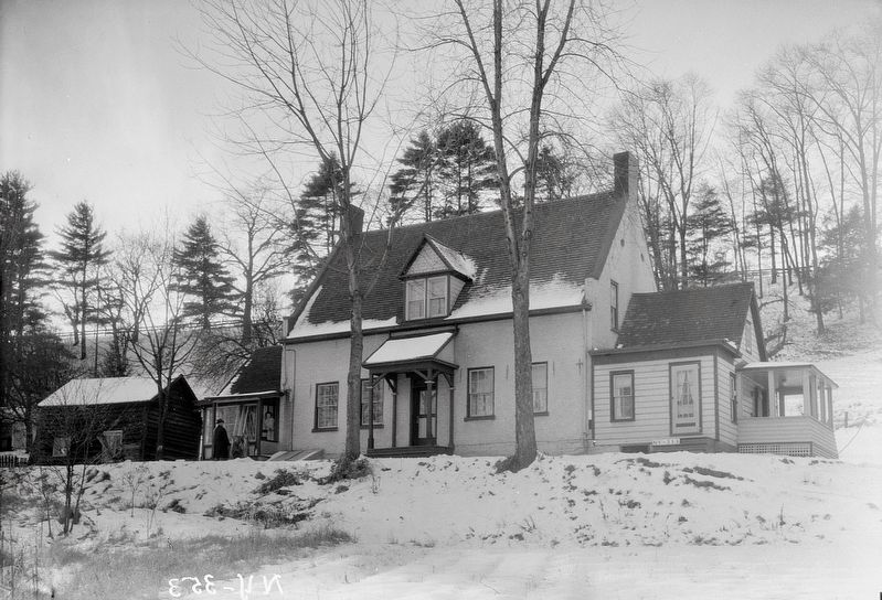 Bradt House image. Click for full size.