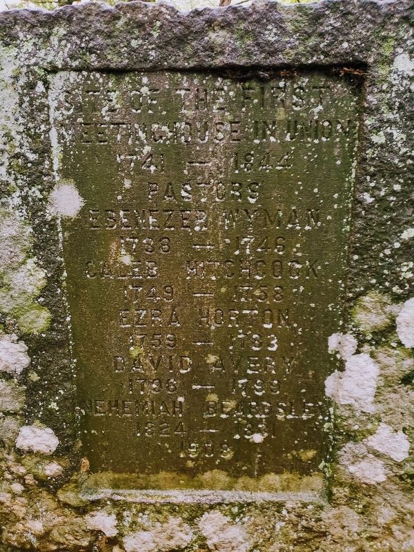 Site of the first Meetinghouse in Union Marker. Click for full size. Site of the first Meetinghouse in Union Marker image. Click for full size.