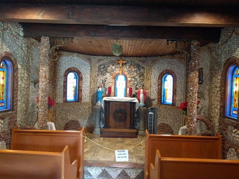 Inside of Kolping Chapel image. Click for full size.