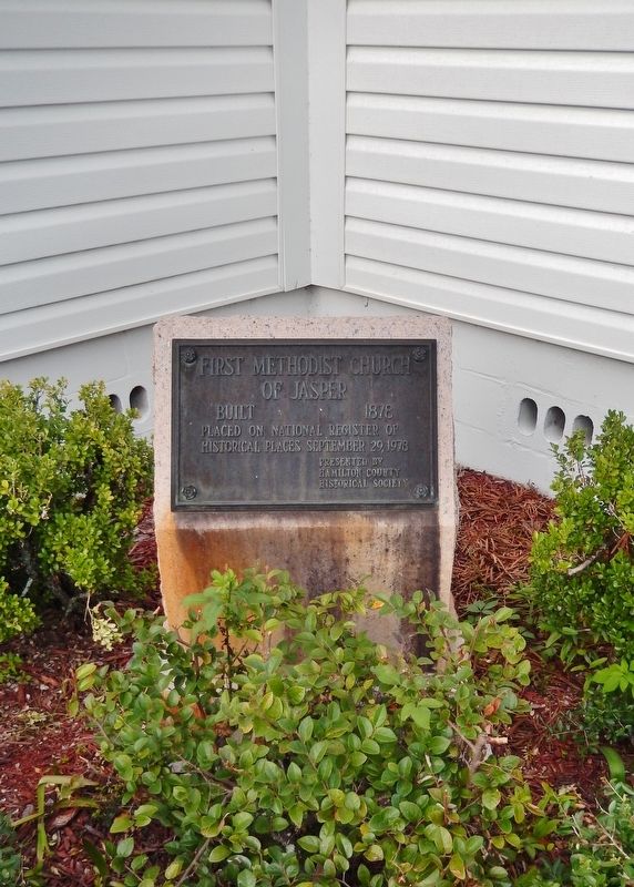 First Methodist Church of Jasper Marker (<i>tall view; showing supporting cement pedestal</i>) image. Click for full size.