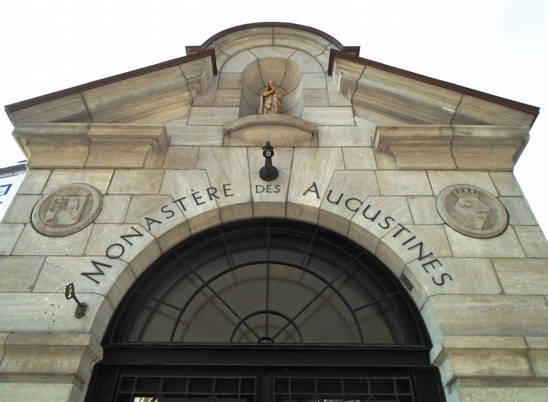 Monastère-des-Augustines de-l'Hôtel-Dieu-de-Québec Entrance Detail. Click for full size. Monastère-des-Augustines de-l'Hôtel-Dieu-de-Québec Entrance Detail image. Click for full size.