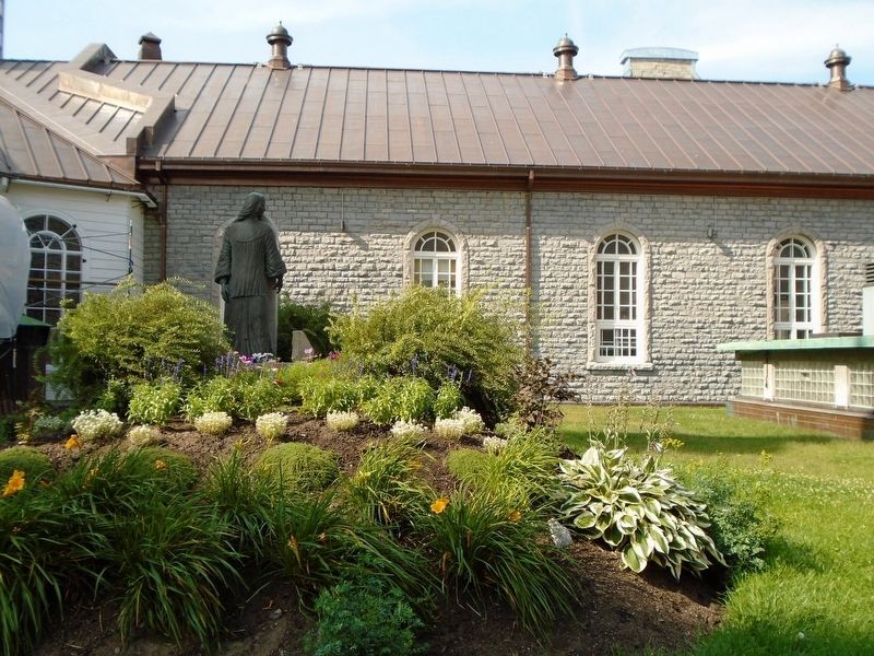 Monastère-des-Augustines de-l'Hôtel-Dieu-de-Québec Garden. Click for full size. Monastère-des-Augustines de-l'Hôtel-Dieu-de-Québec Garden image. Click for full size.