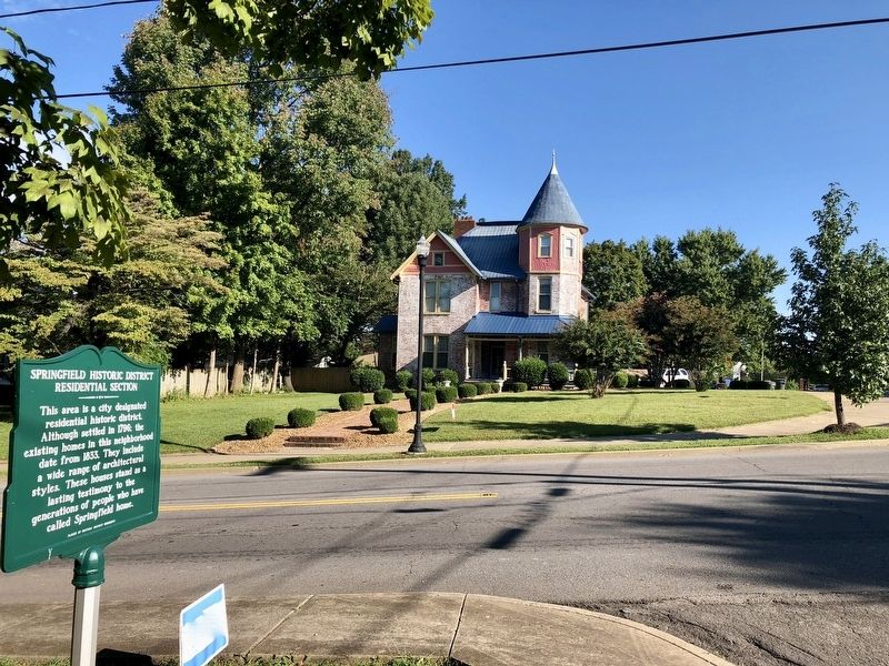 View of the Springﬁeld Historic District and marker. image. Click for full size.