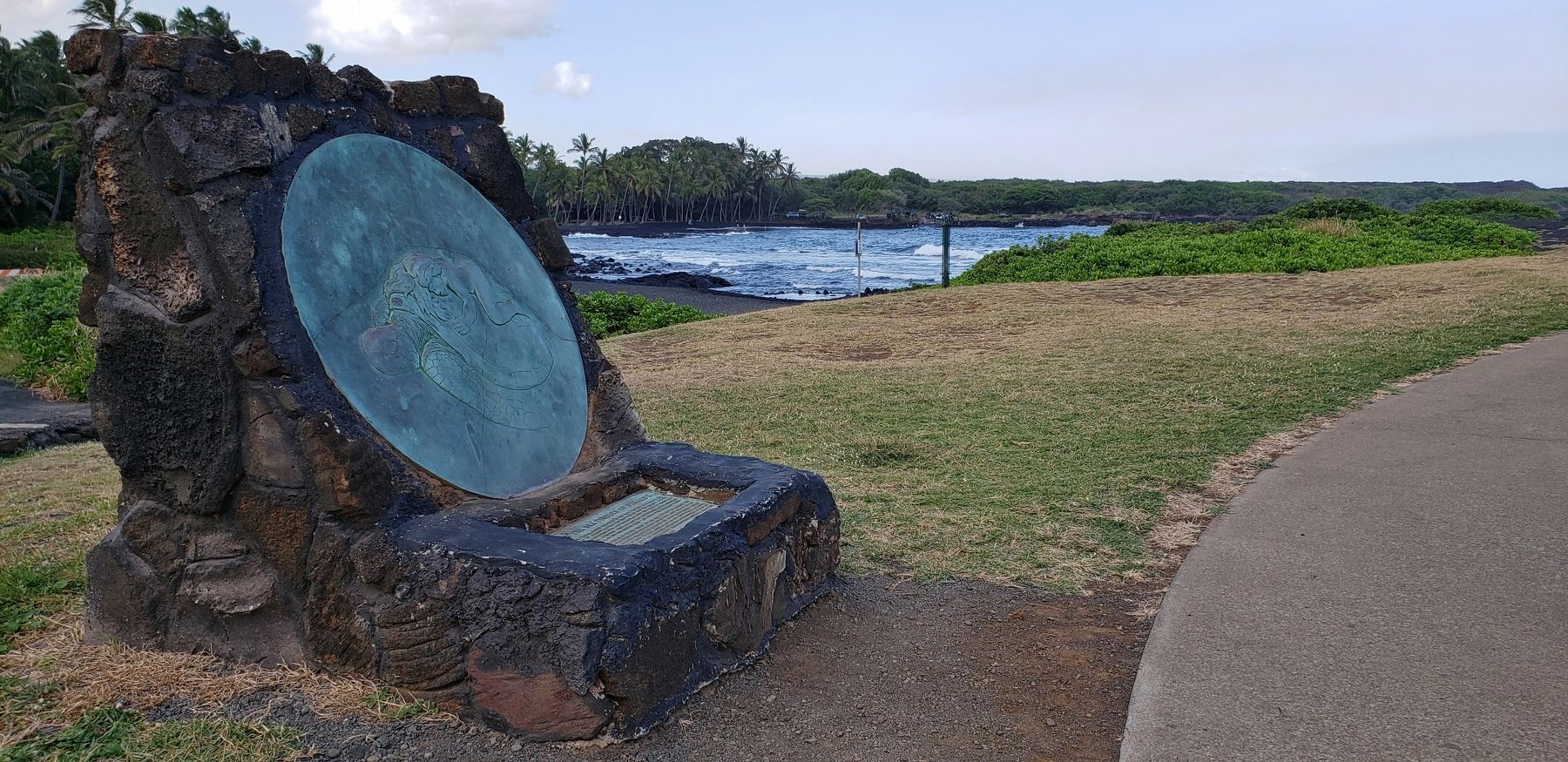 Kauila and the Sea Turtles of Punalu'u Marker (<i>wide view; Black Sand Beach in the background</i>) image. Click for full size.
