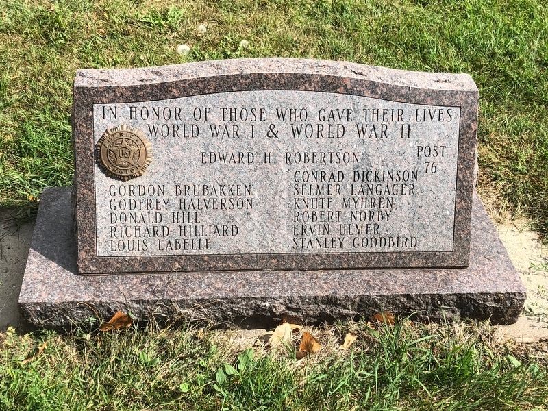Veblen, South Dakota World War I & II Veterans Memorial Marker image. Click for full size.