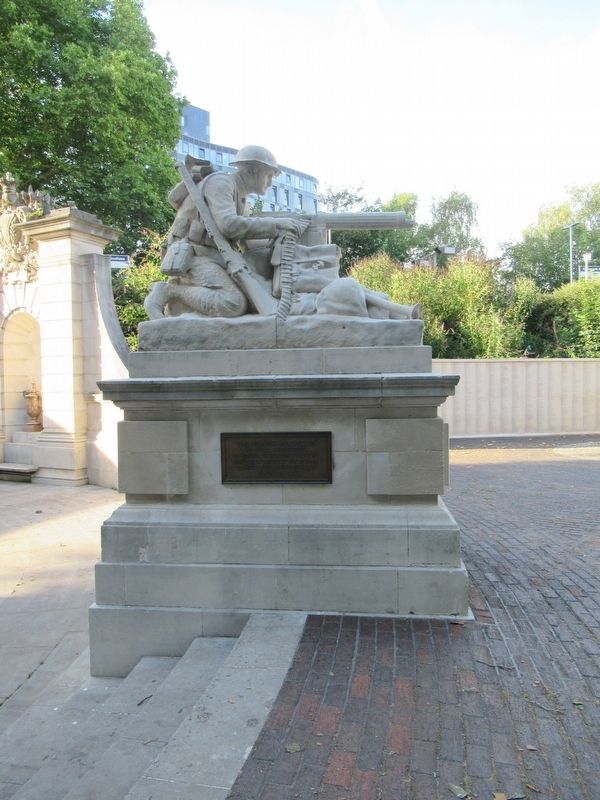 Portsmouth World War I Cenotaph image. Click for full size.