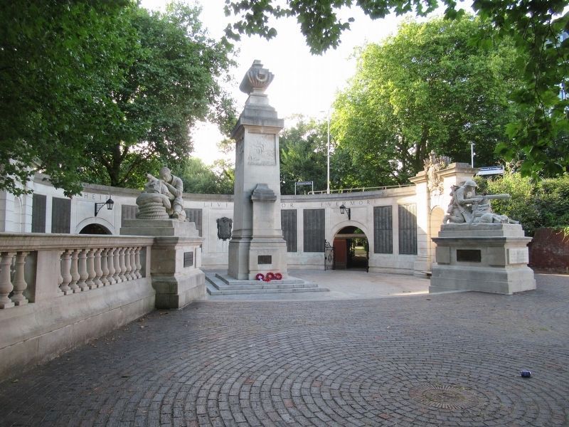 Portsmouth World War I Cenotaph. Click for full size. Portsmouth World War I Cenotaph image. Click for full size.