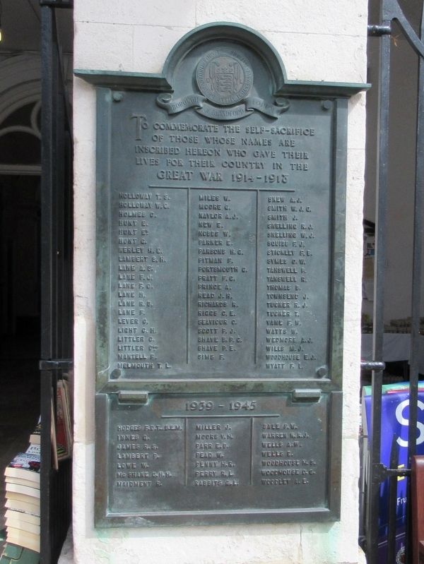 Blandford Forum War Memorial image. Click for full size.