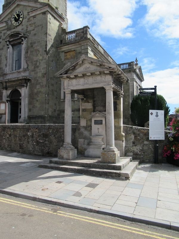 1731 Fire Marker and the Town Fountain. Click for full size. 1731 Fire Marker and the Town Fountain image. Click for full size.
