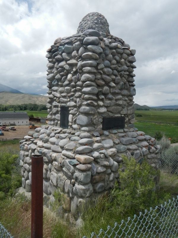 The Salmon River Mission Monument image. Click for full size.