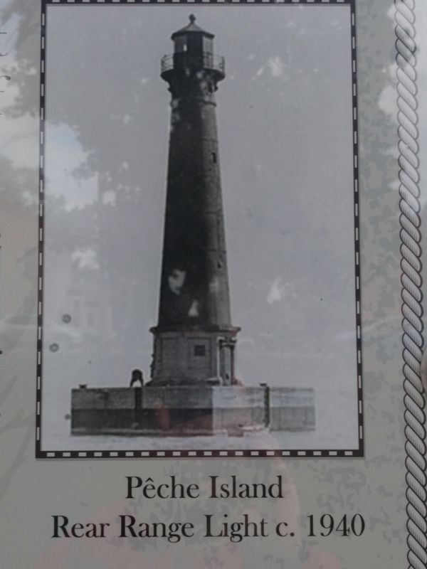 Pêche Island Rear Range Light Marker - Upper Right Image image. Click for full size.