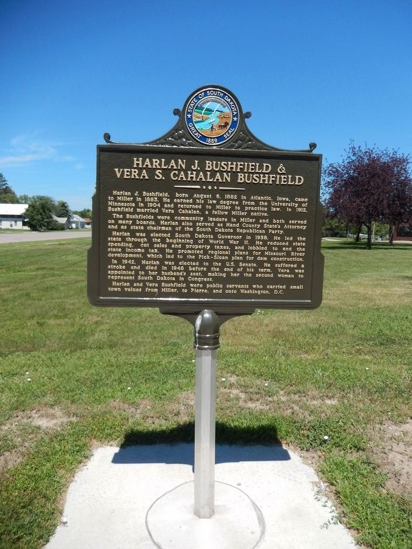 Harlan J. Bushfield & Vera S. Cahalan Bushfield Marker (<i>tall view</i>). Click for full size. Harlan J. Bushfield & Vera S. Cahalan Bushfield Marker (<i>tall view</i>) image. Click for full size.