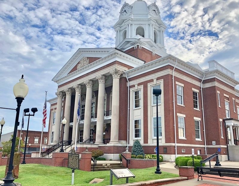 Battle of New Orleans Marker at the Muhlenberg County Courthouse.. Click for full size. Battle of New Orleans Marker at the Muhlenberg County Courthouse. image. Click for full size.