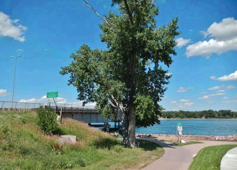 Lt. Cmdr. John C. Waldron Memorial Bridge across Missouri River (<i>wide view from near marker</i>) image. Click for full size.