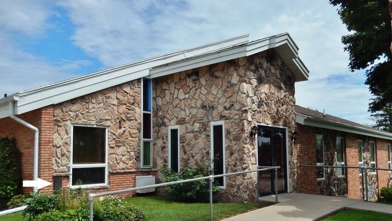 First Methodist Church Marker (<i>wide view; marker visible near left edge of building</i>). Click for full size. First Methodist Church Marker (<i>wide view; marker visible near left edge of building</i>) image. Click for full size.