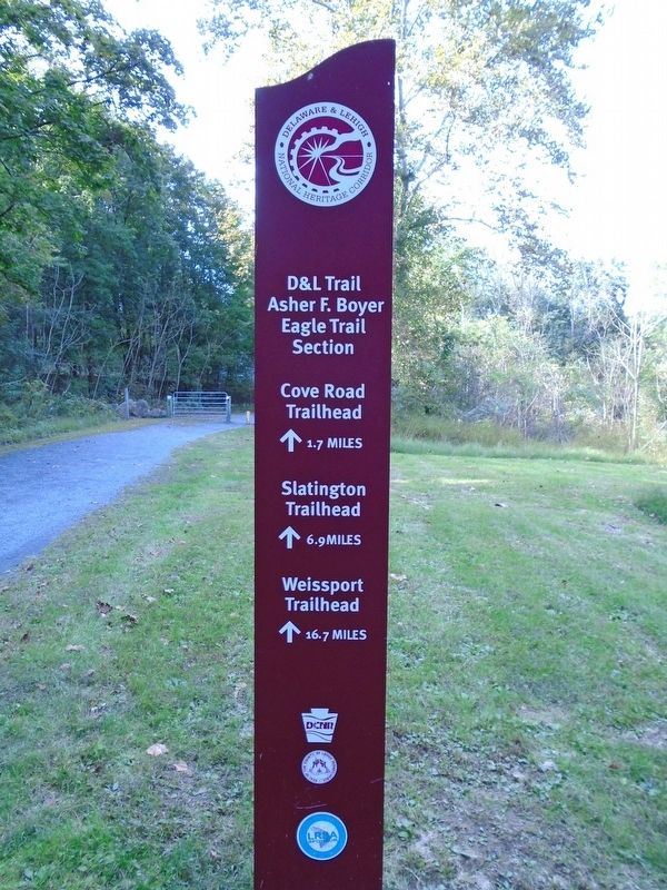 D & L Trail Mile Post image. Click for full size.