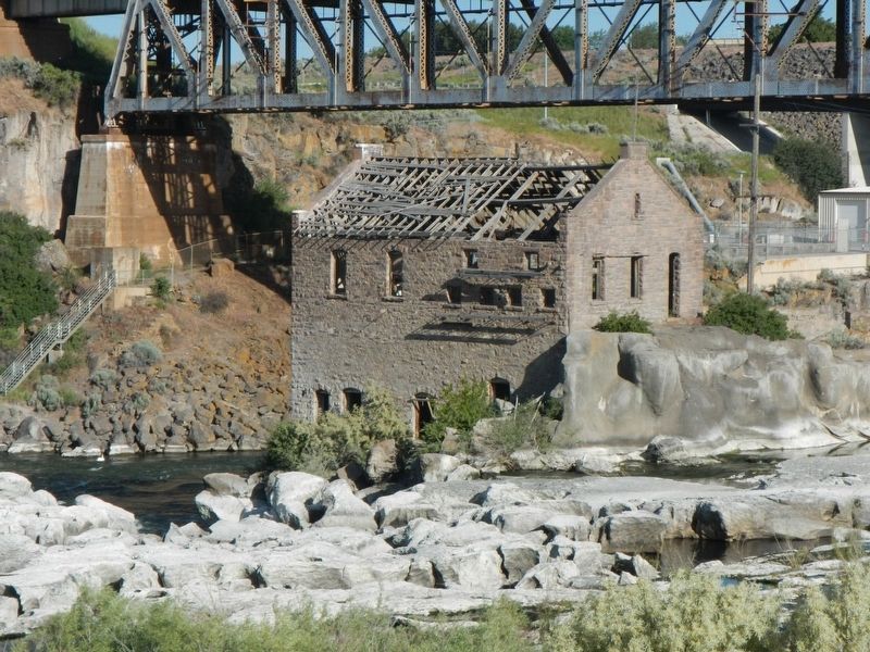 Early American Falls Power Plants. Click for full size. Early American Falls Power Plants image. Click for full size.