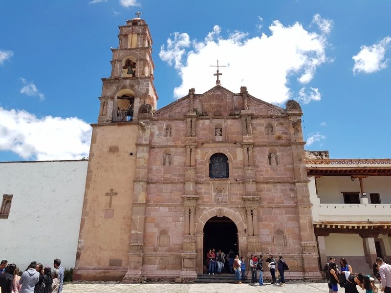 The nearby Templo de San Jerónimo. Click for full size. The nearby Templo de San Jerónimo image. Click for full size.