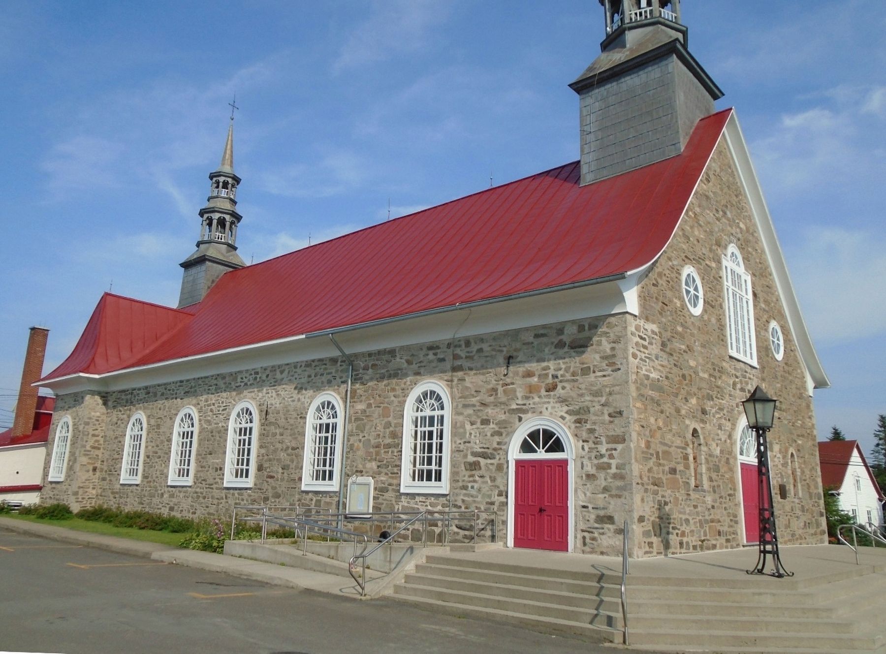 Église de Saint-Jean-Port-Joli. Click for full size. Église de Saint-Jean-Port-Joli image. Click for full size.