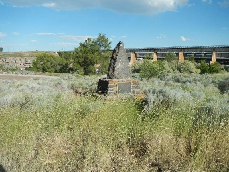 Oregon Trail Marker. Click for full size. Oregon Trail Marker image. Click for full size.