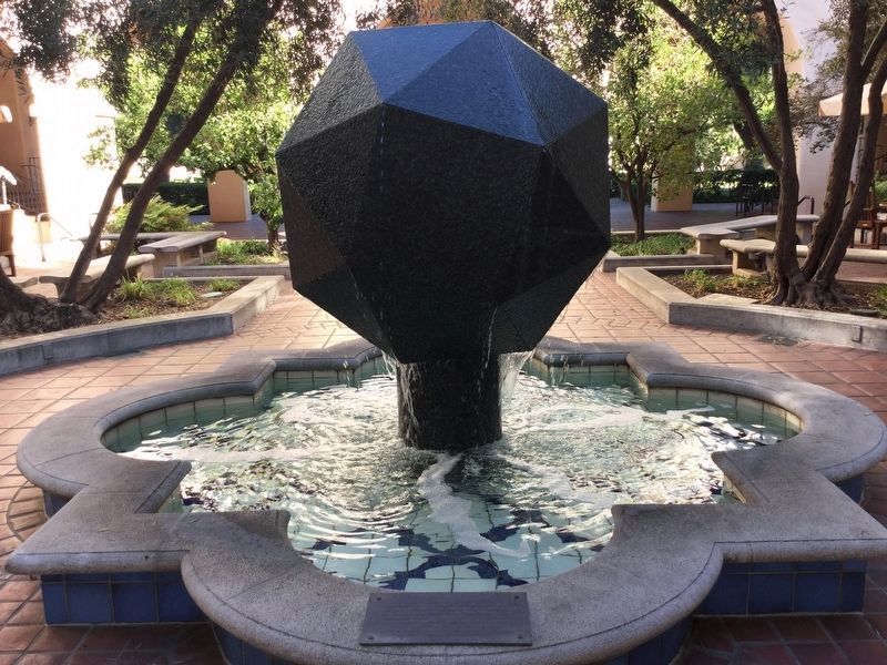 Polyhedron Fountain and Marker image. Click for full size.