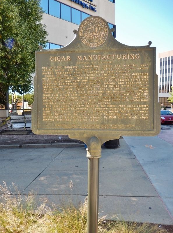 Cigar Manufacturing Marker (<i>side 2; tall view; looking south along Phillips Avenue </i>) image. Click for full size.