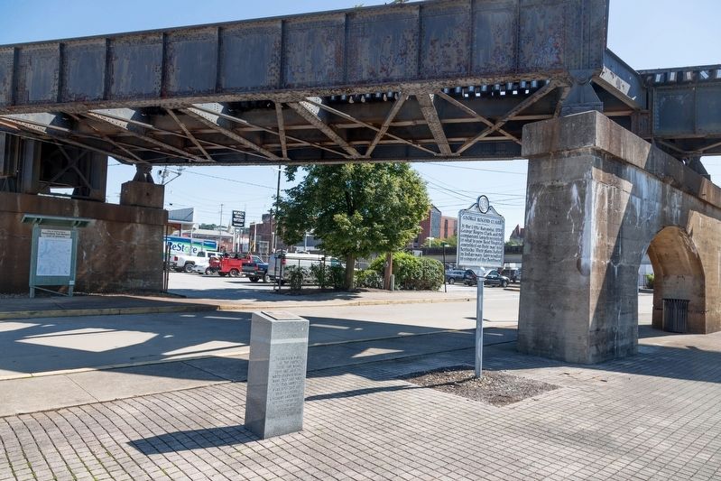 Blennerhassett Hotel Monument and George Rogers Clark Marker image. Click for full size.