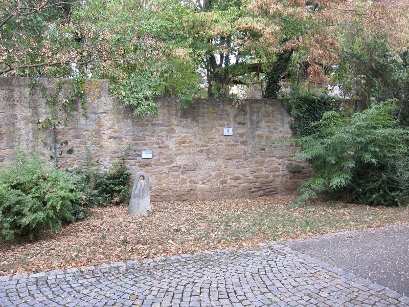 Spottfratze and Marker - wide view image. Click for full size.
