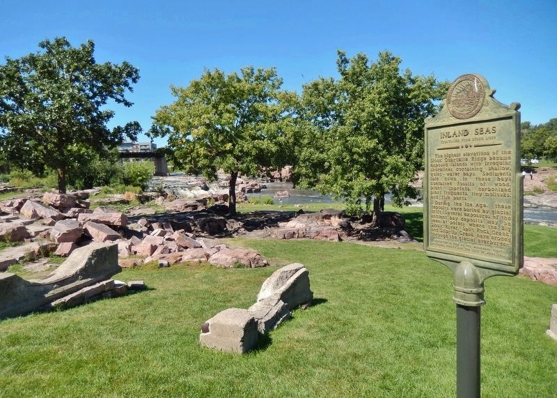 Inland Seas Marker (<i>wide view southwest; overlooking Big Sioux River and Falls</i>). Click for full size. Inland Seas Marker (<i>wide view southwest; overlooking Big Sioux River and Falls</i>) image. Click for full size.