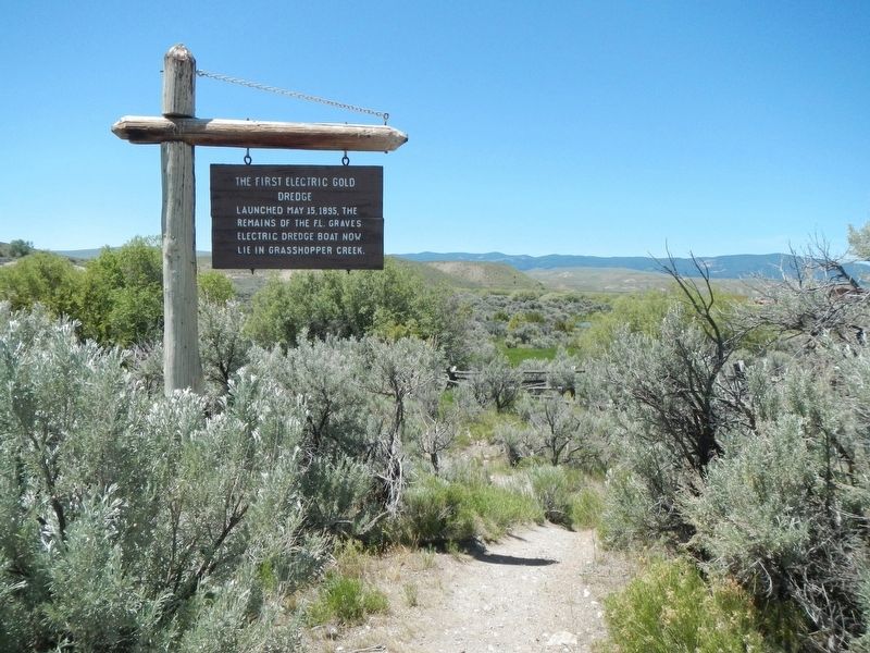 The First Electric Gold Dredge Marker image. Click for full size.
