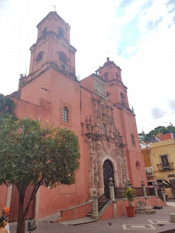 The Temple of San Juan Bautista and Markers image. Click for full size.