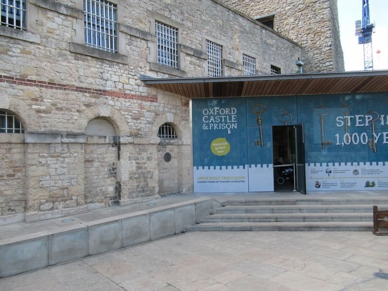 Prison D Wing Marker and the Oxford Castle & Prison Entrance image. Click for full size.
