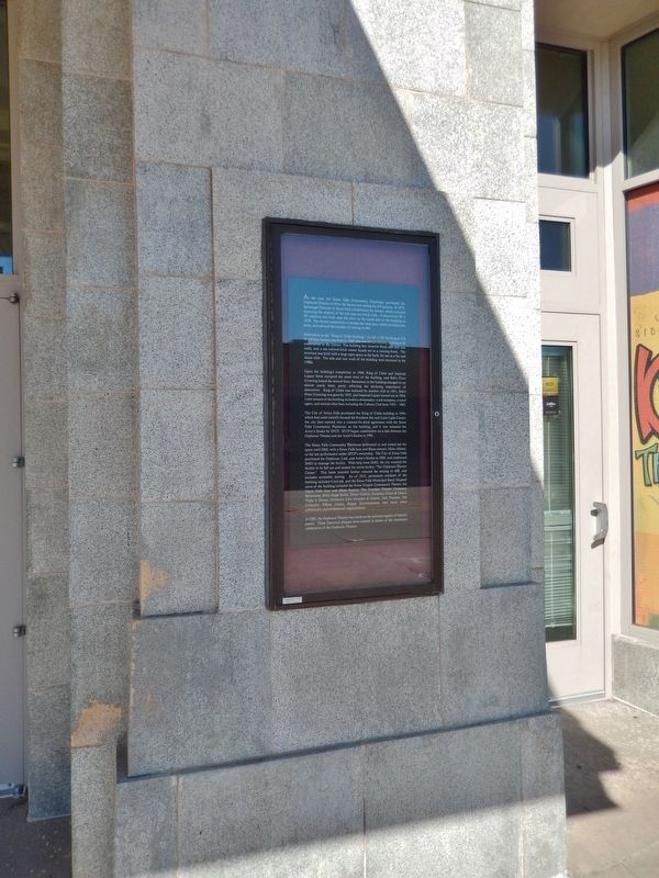 Orpheum Theater Marker (<i>panel 2; tall view; on pillar right of main front entrance</i>) image. Click for full size.