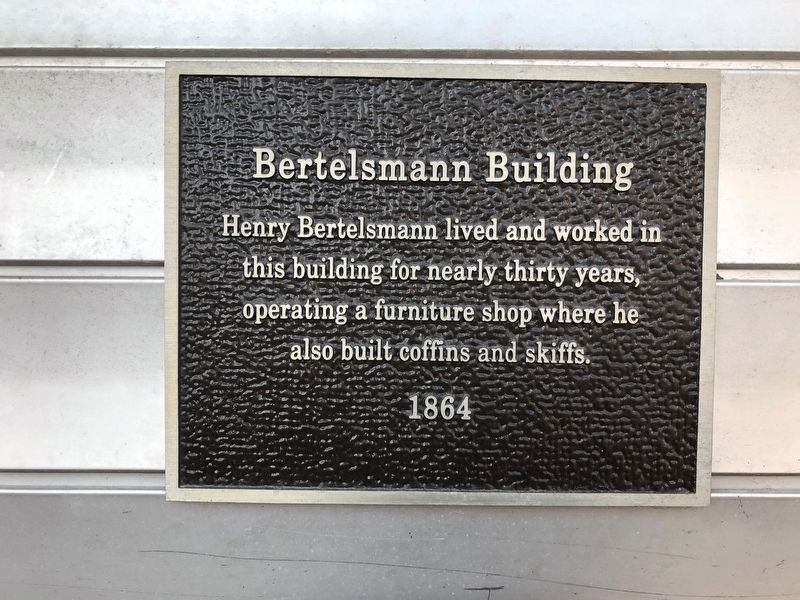 Bertelsmann Building Marker image. Click for full size.