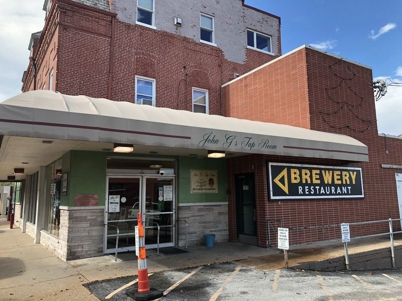 109 West Main Street. Click for full size. 109 West Main Street image. Click for full size.